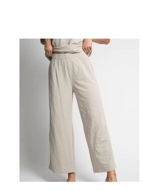 Leallo Poppy High Rise  Wide Leg Pant